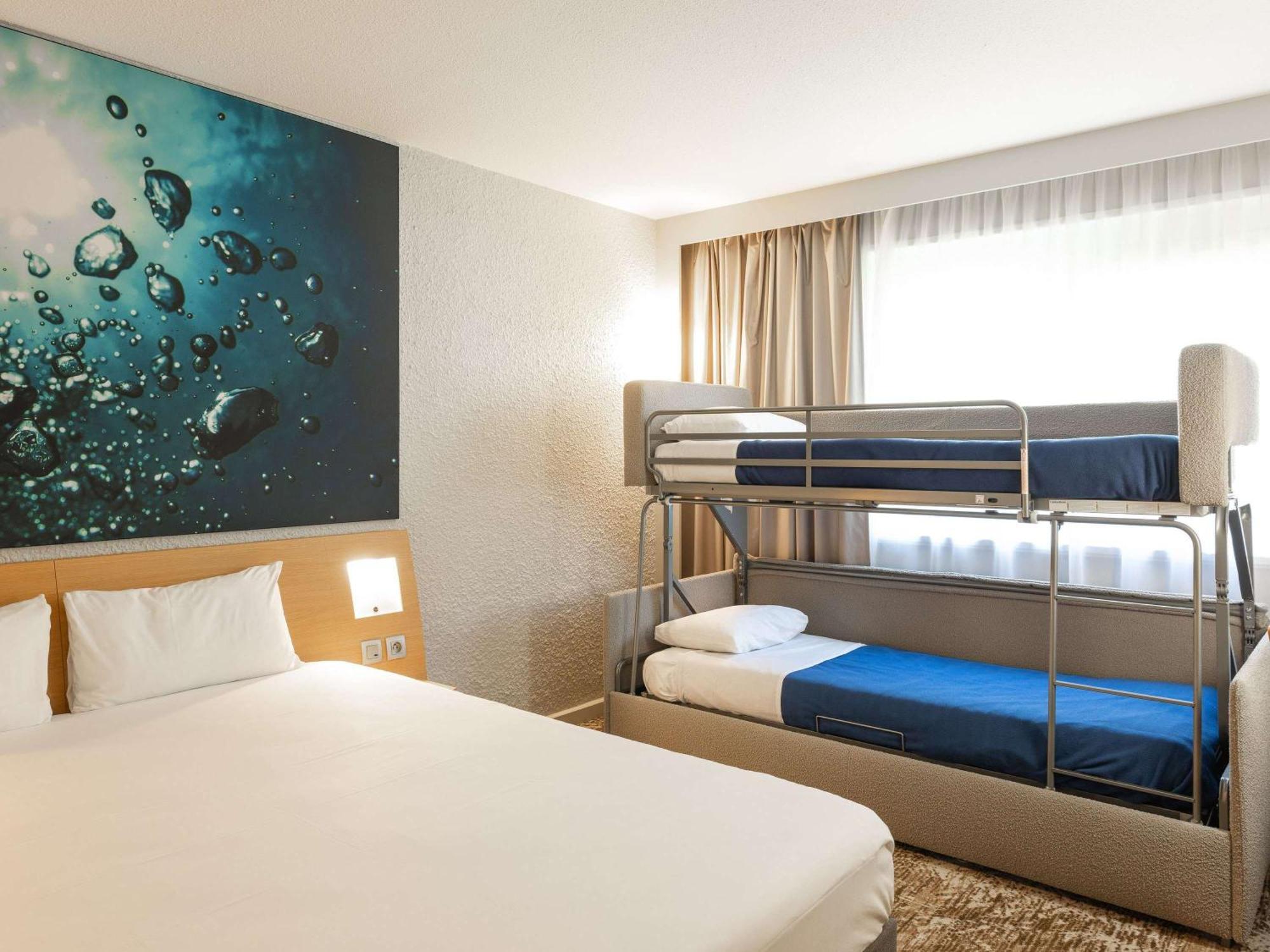 Novotel Macon Nord - Porte De Bourgogne Экстерьер фото